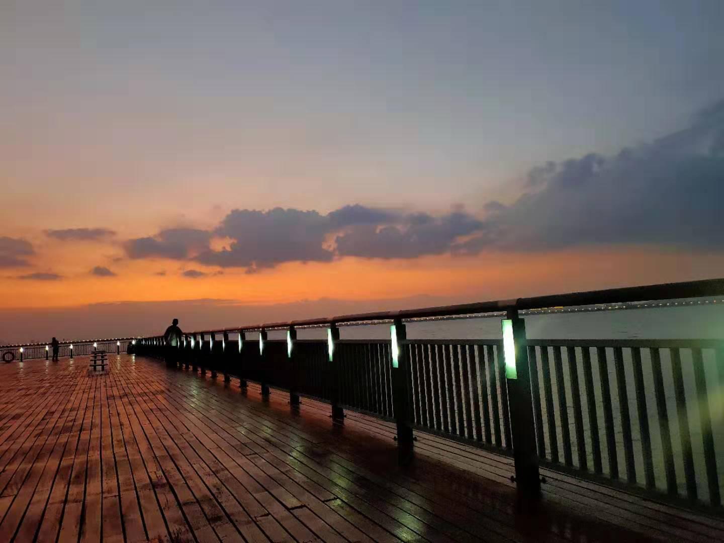 金鸡湖
